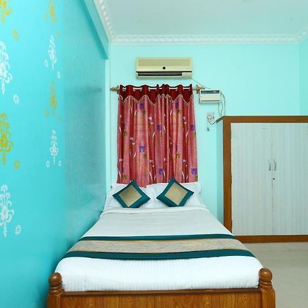 OYO 7747 SS Residency Sriperumbudur Exterior foto